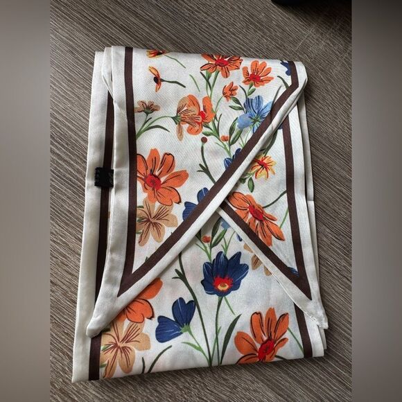 Floral Scarf A1215 - Picture 3 of 3